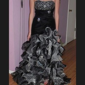 Ball gown/prom dress